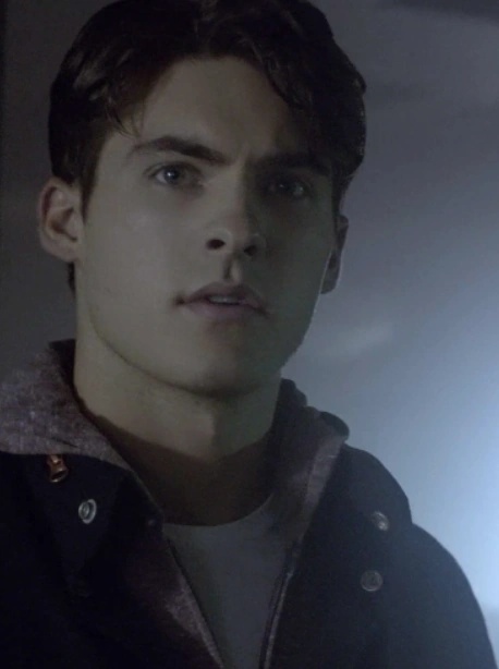 Bas Blackwood - AI Character on RolePlai