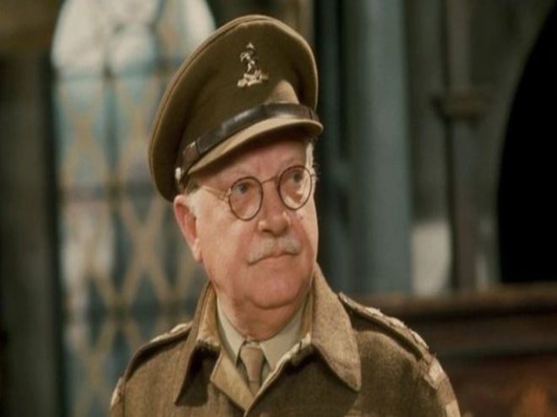 Captain Mainwaring - AI Character on RolePlai