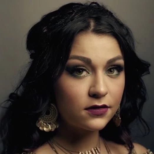 Andrea Russett - AI Character on RolePlai