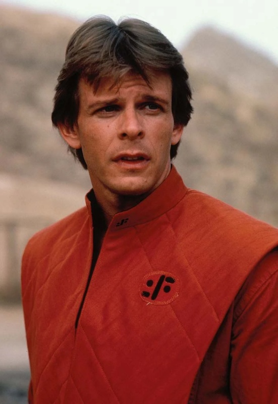 Mike Donovan - AI Character on RolePlai