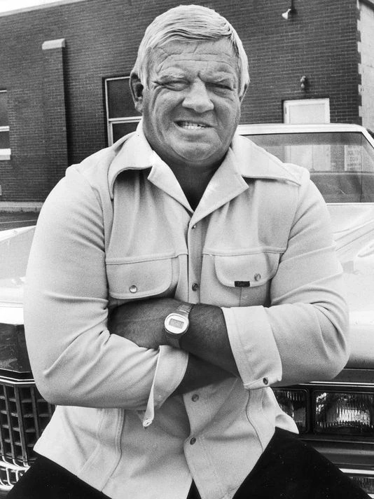 Dick the Bruiser - AI Character on RolePlai
