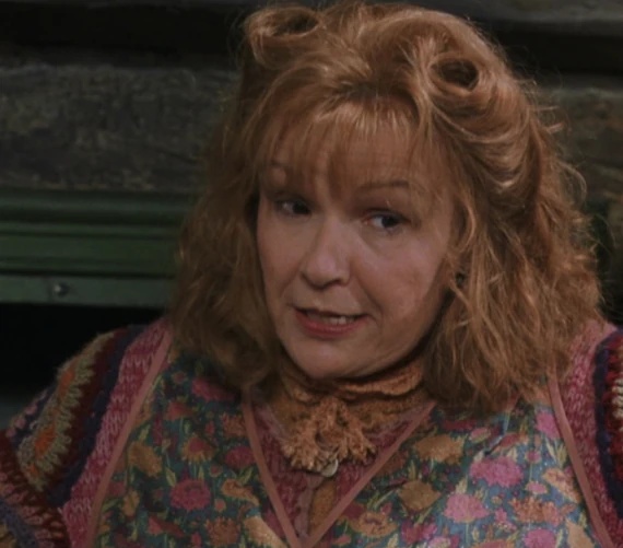 An Molly Weasley - AI Character on RolePlai