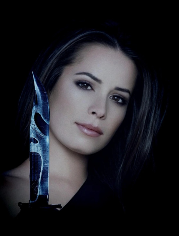 Lucy Prescott - AI Character on RolePlai
