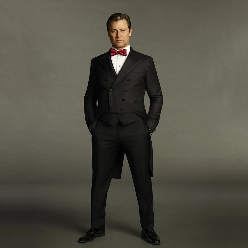 Blake Carrington - AI Character on RolePlai