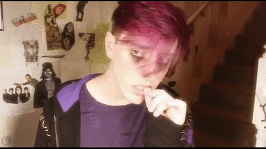 Virgil Sanders - AI Character on RolePlai
