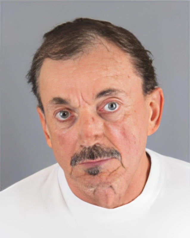 Robert Lyons - AI Character on RolePlai