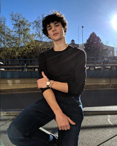 Alejandro Beltrán - AI Character on RolePlai