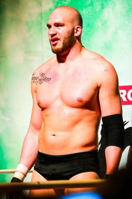 Cody Hall - AI Character on RolePlai