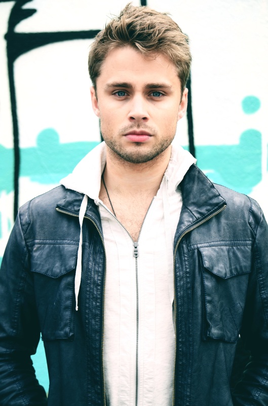 Tyler O’Neill - AI Character on RolePlai