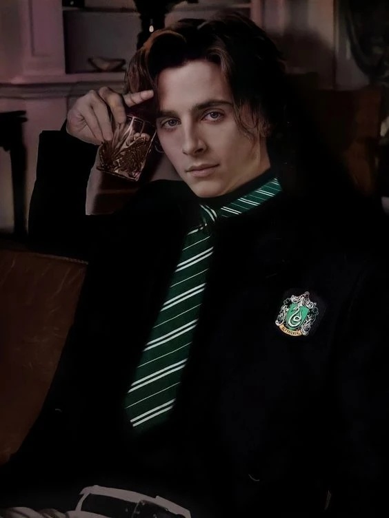 Teddy Coulter - AI Character on RolePlai