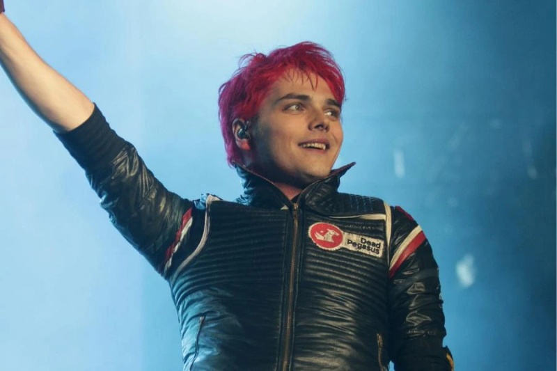 Gerard way - AI Character on RolePlai