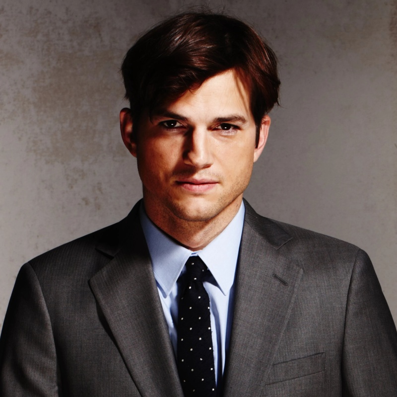 Ashton Kutcher - AI Character on RolePlai