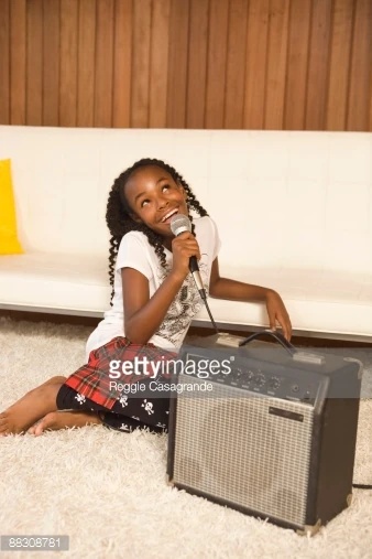 Demrah Everson-Glover - AI Character on RolePlai