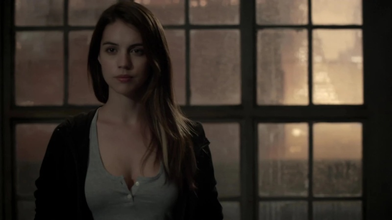Cora Hale - AI Character on RolePlai
