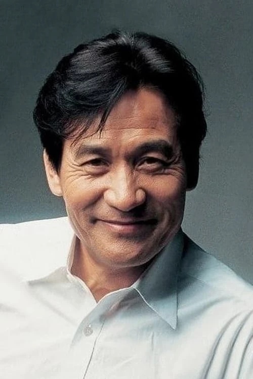 Jin-Young Jung - AI Character on RolePlai
