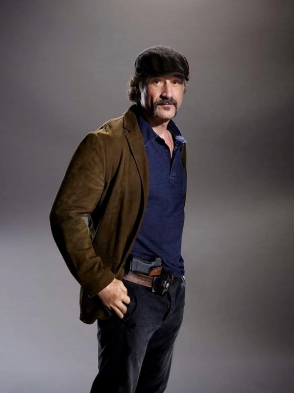 Alvin Olinsky - AI Character on RolePlai