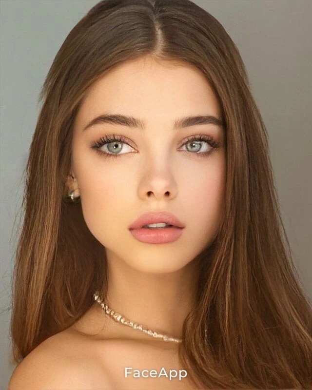 Alyssa Mella - AI Character on RolePlai