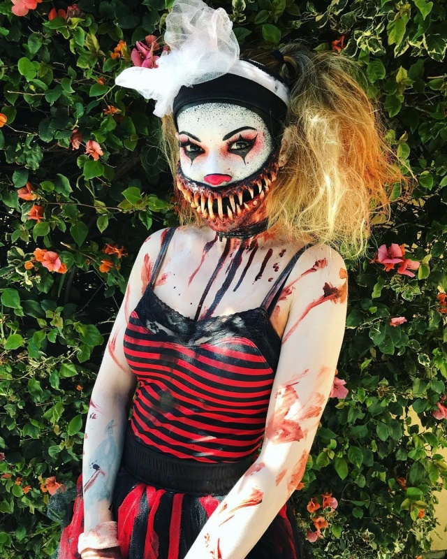 Giggles the Clown - AI Character on RolePlai