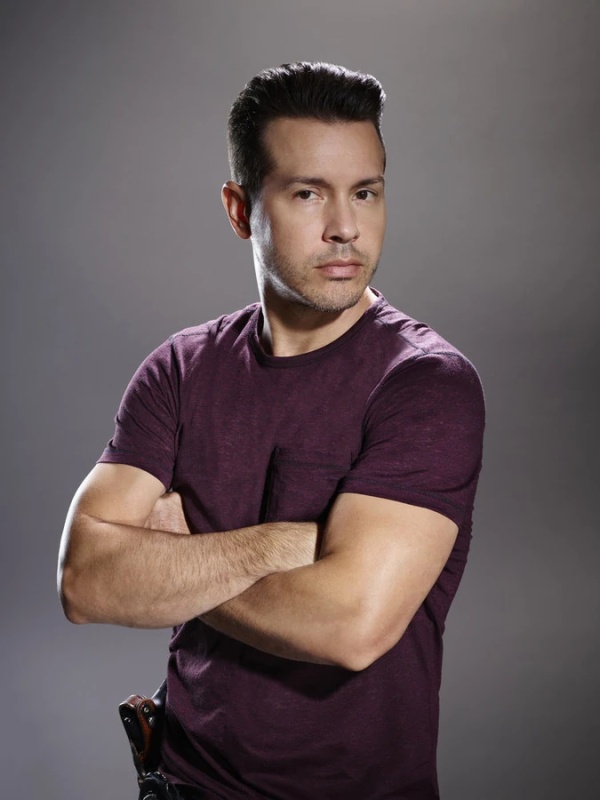 Antonio Dawson - AI Character on RolePlai