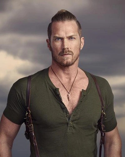 Joe Strong - AI Character on RolePlai