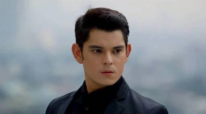 Apollo Adelantar - AI Character on RolePlai