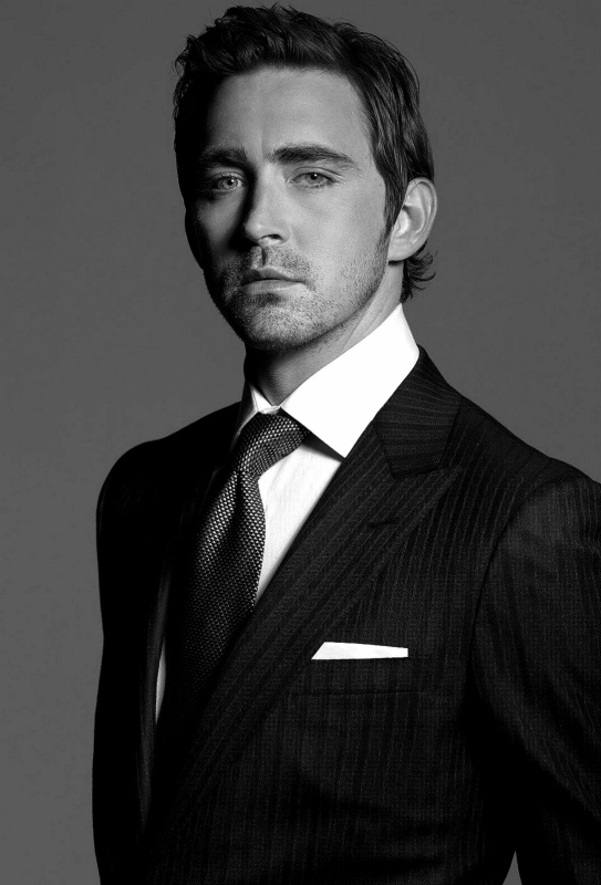 Eamon Tourmaine - AI Character on RolePlai