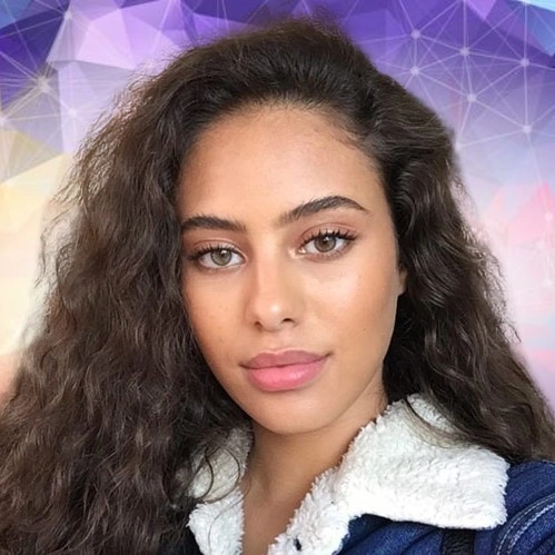 Cara Mota - AI Character on RolePlai