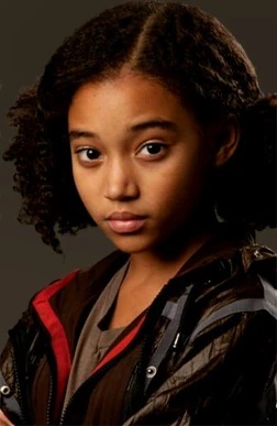 Rue Brownlow - AI Character on RolePlai