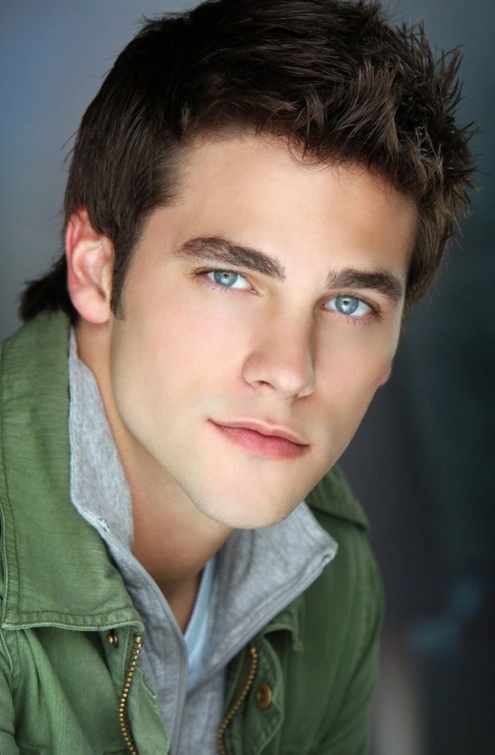 Galen Wright - AI Character on RolePlai