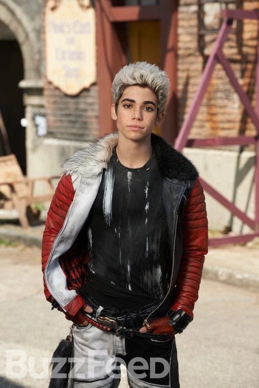 Carlos De Vil - AI Character on RolePlai