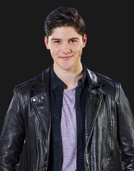 Cameron Marsh - AI Character on RolePlai