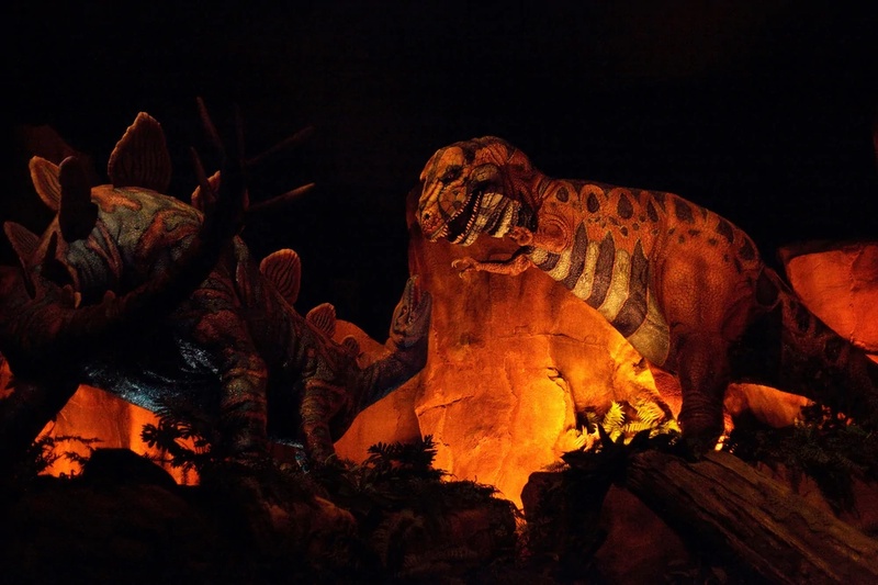 Energy Dinosaurs - AI Character on RolePlai