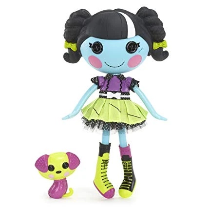 Scraps Stitched 'N' Sewn - AI Character on RolePlai