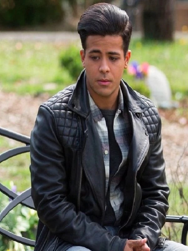 Shayne Grayson - AI Character on RolePlai