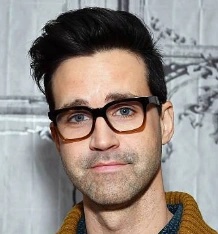 Desmond Neal - AI Character on RolePlai
