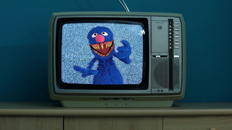 Menacing Muppets on the TV Screen - AI Character on RolePlai