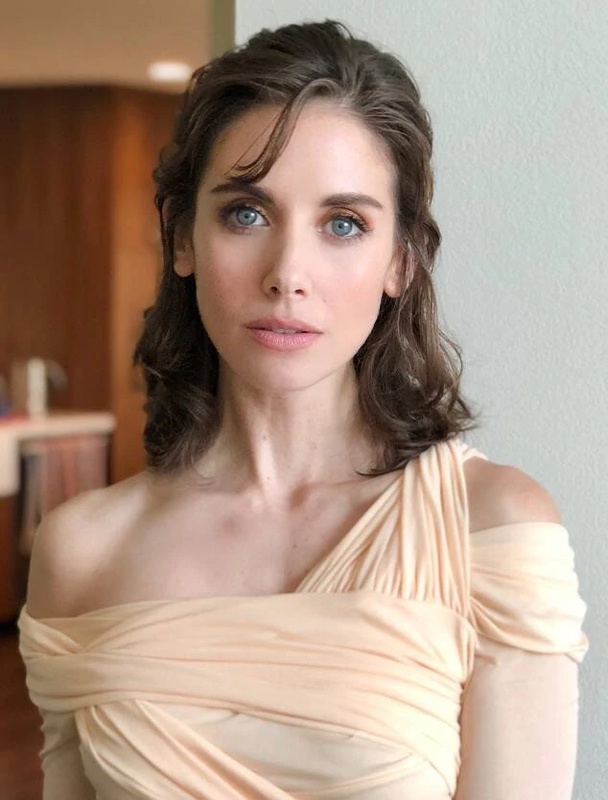 Valentina Callahan - AI Character on RolePlai