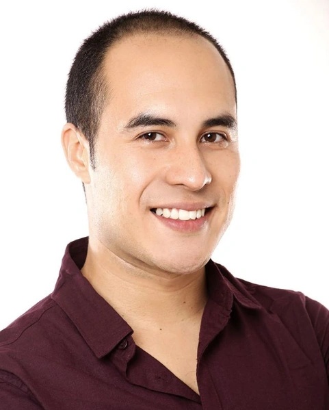 Alberto Bernal - AI Character on RolePlai