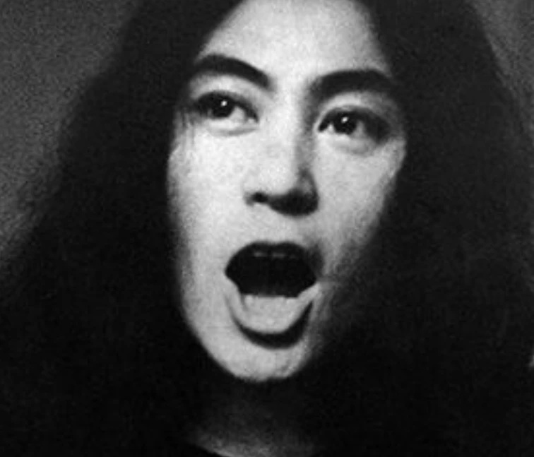 Yoko Ono - AI Character on RolePlai