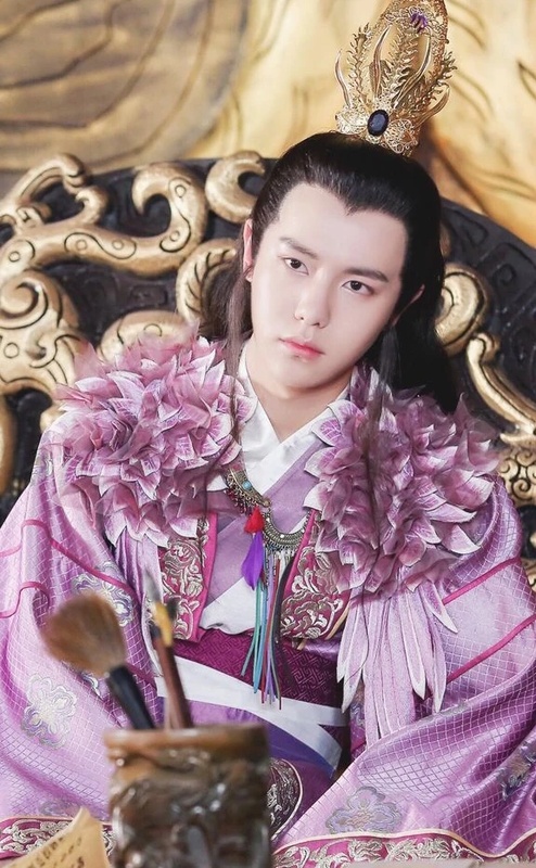 Ling Guang - AI Character on RolePlai