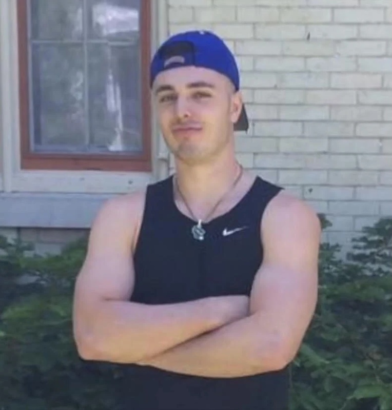Christian Davis - AI Character on RolePlai