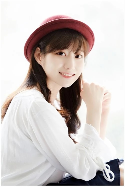 Kim Ha-ru - AI Character on RolePlai