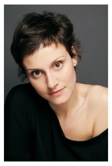 Caroline Mozzone - AI Character on RolePlai