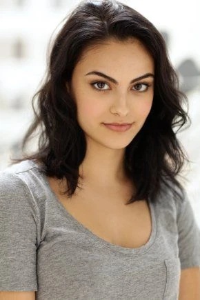Aviva Torres - AI Character on RolePlai