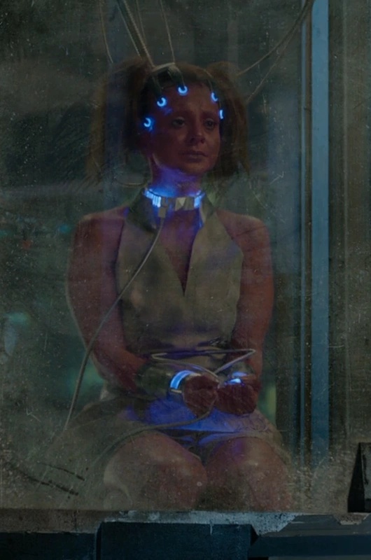 Krylorian Attendant - AI Character on RolePlai