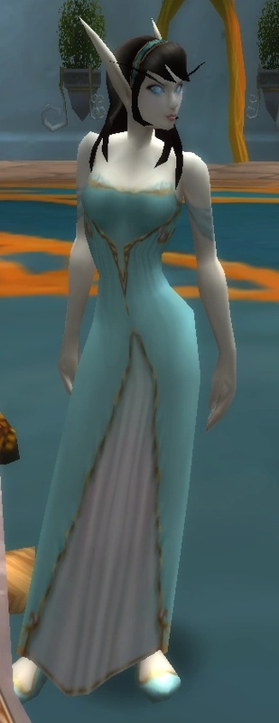 Farenia Roseheart - AI Character on RolePlai