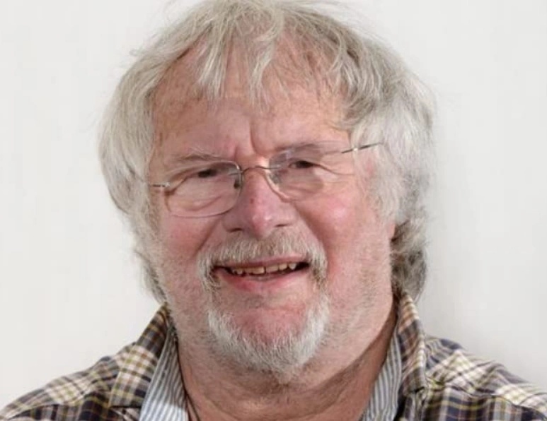 Bill Oddie - AI Character on RolePlai