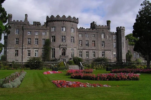 Lancashire Castle - AI Character on RolePlai
