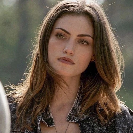 Melanie Jackson - AI Character on RolePlai