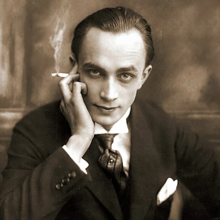Charles Dexter Armitage - AI Character on RolePlai